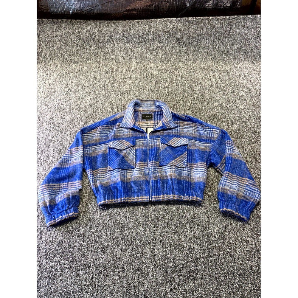 Timing Keep Me Cozy Cropped Jacket Womens Medium Blue Plaid Long Sleeve Full Zip